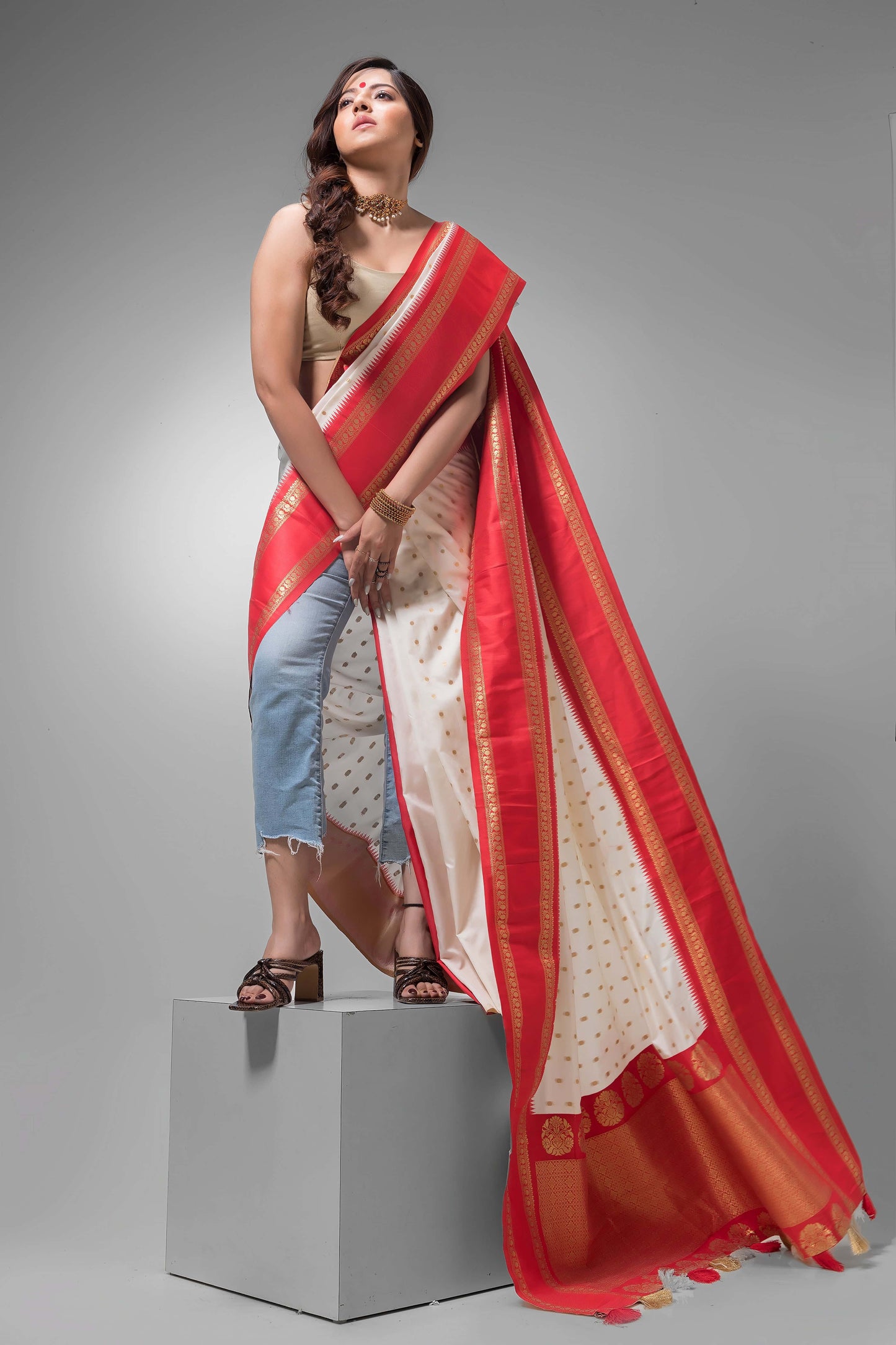 Durga Puja Saree with Pure White and Silk Pallu-042 - indeloom