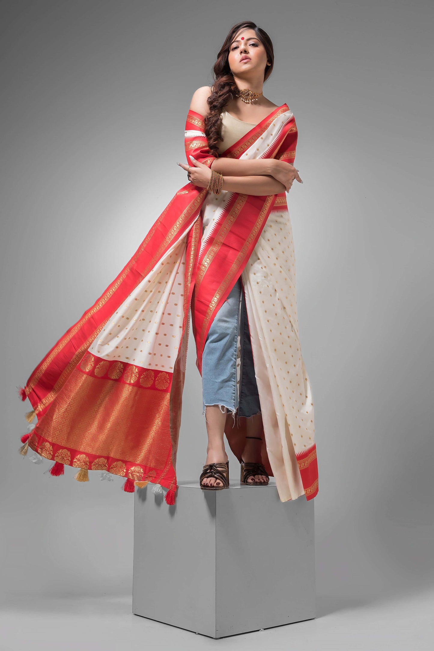 Durga Puja Saree with Pure White and Silk Pallu-042 - indeloom