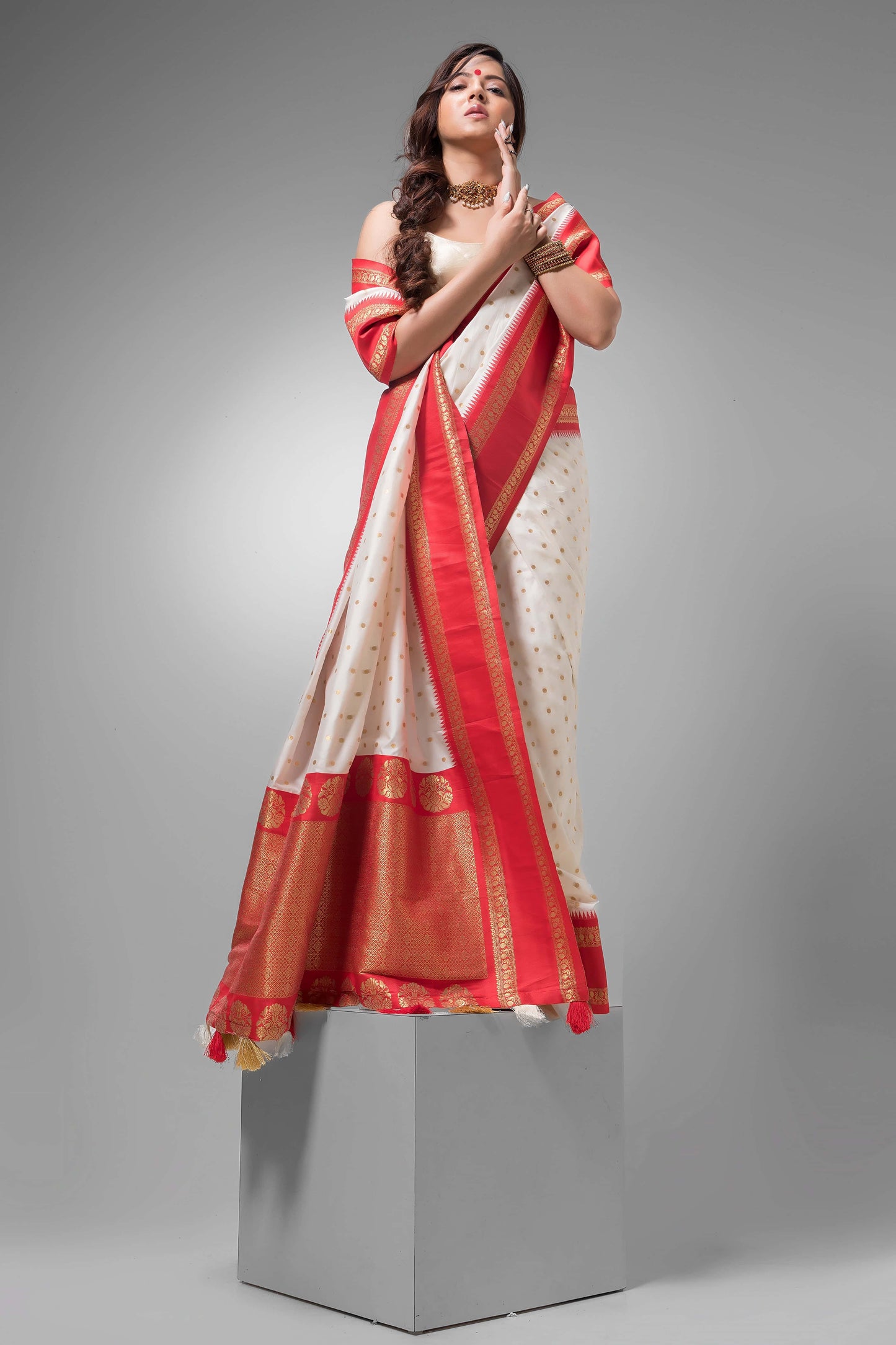 Durga Puja Saree with Pure White and Silk Pallu-042 - indeloom