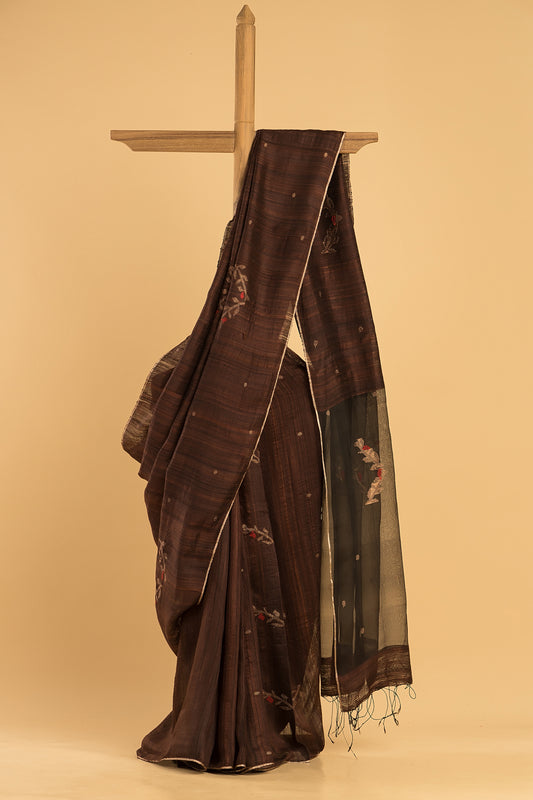 Hand Made Jamdani Saree With Umber Brown - 077