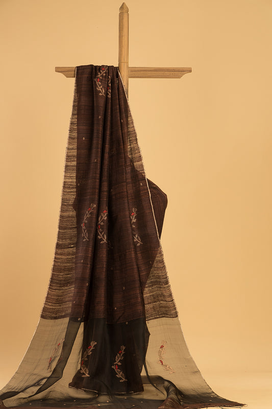 Hand Made Jamdani Saree With Umber Brown - 077