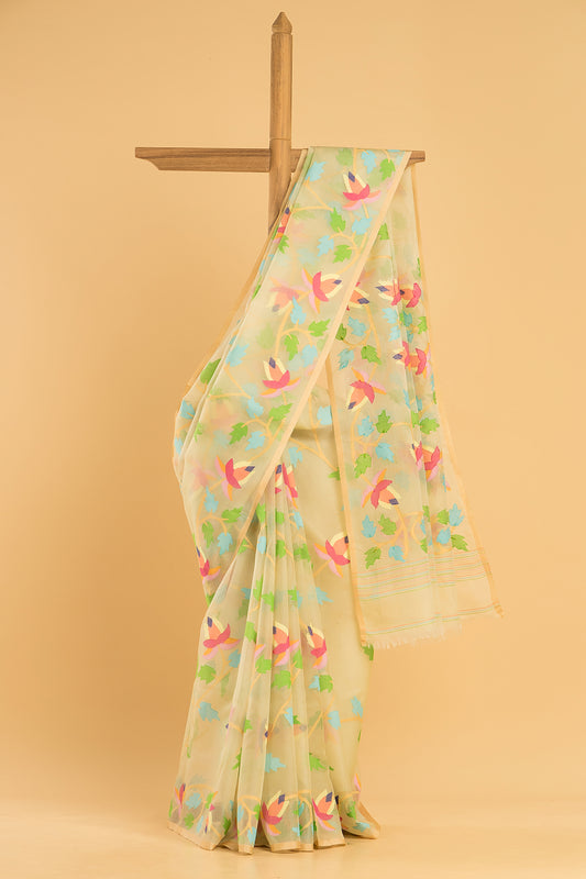 Hand Made Jamdani Saree With Light Green - 043