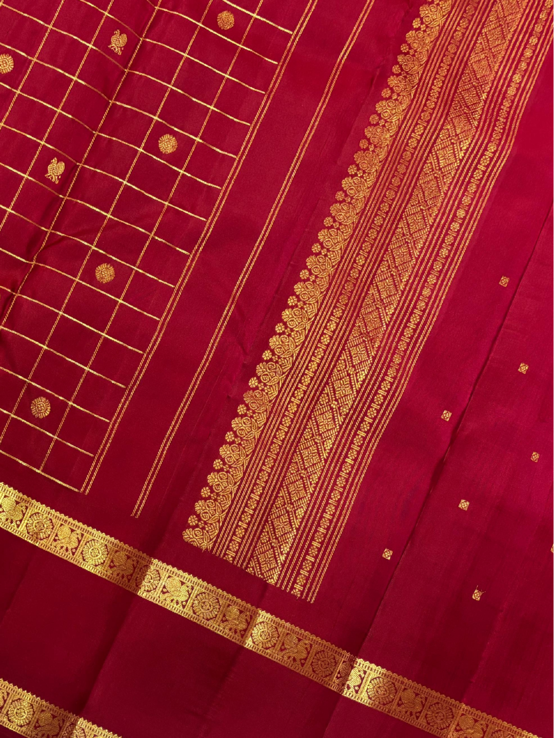 Handwoven Pure Gadwal Silk Saree | Maroon