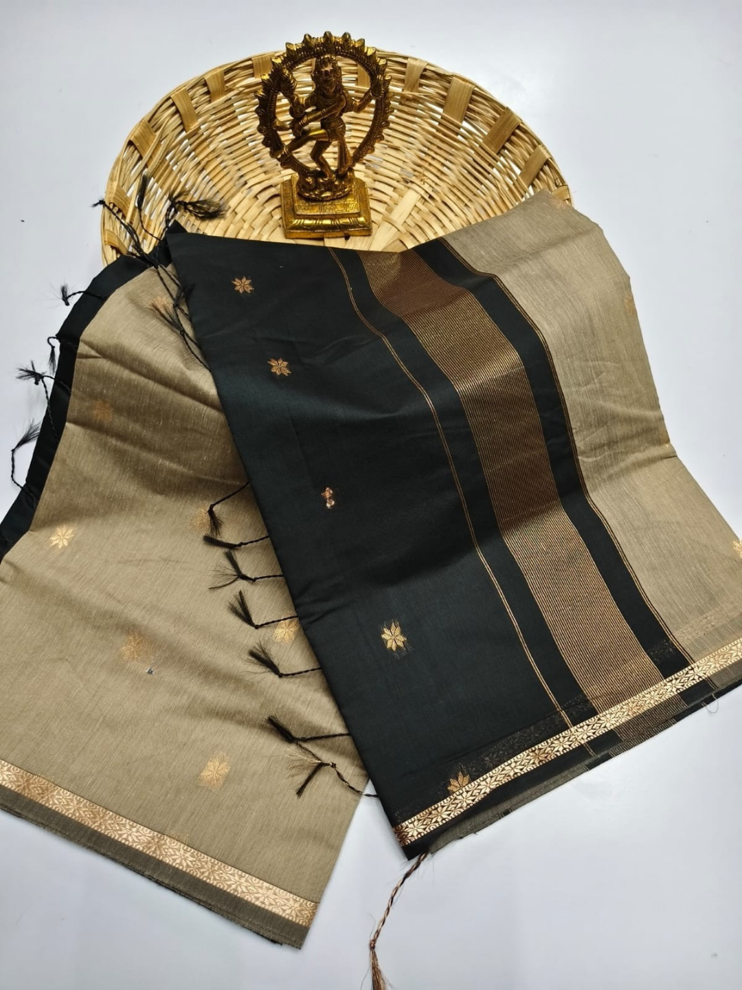 Maheshwari Silk Cotton Saree – Festive Elegance | Beige