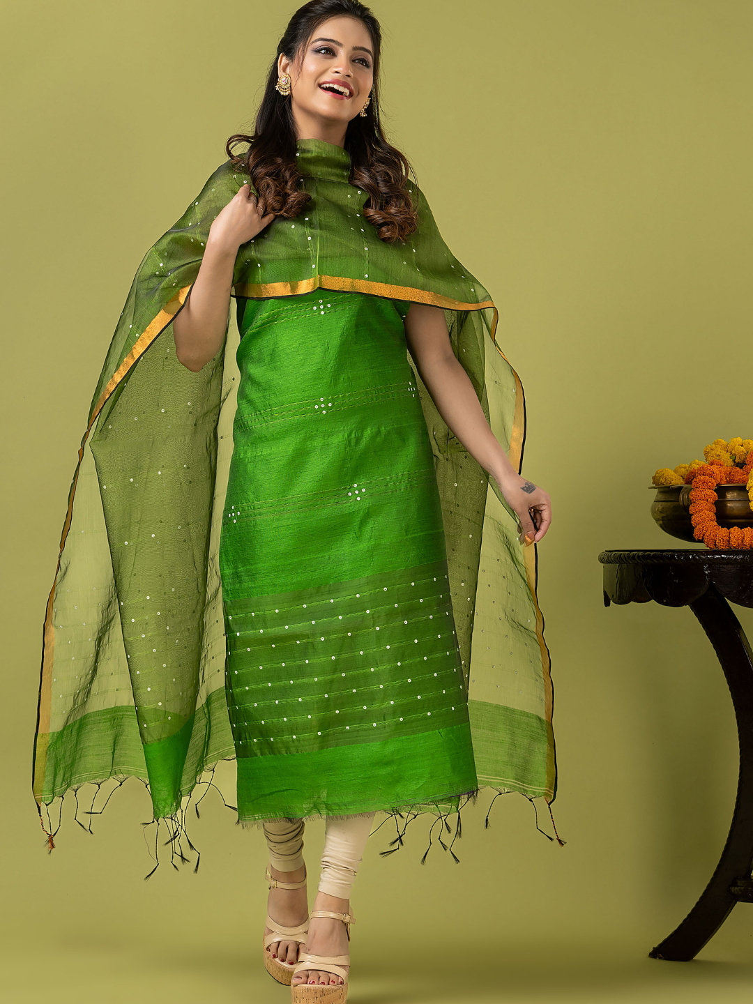 Handwoven Jamdani Muslin Unstitched 2-piece Kurti | Lime Green
