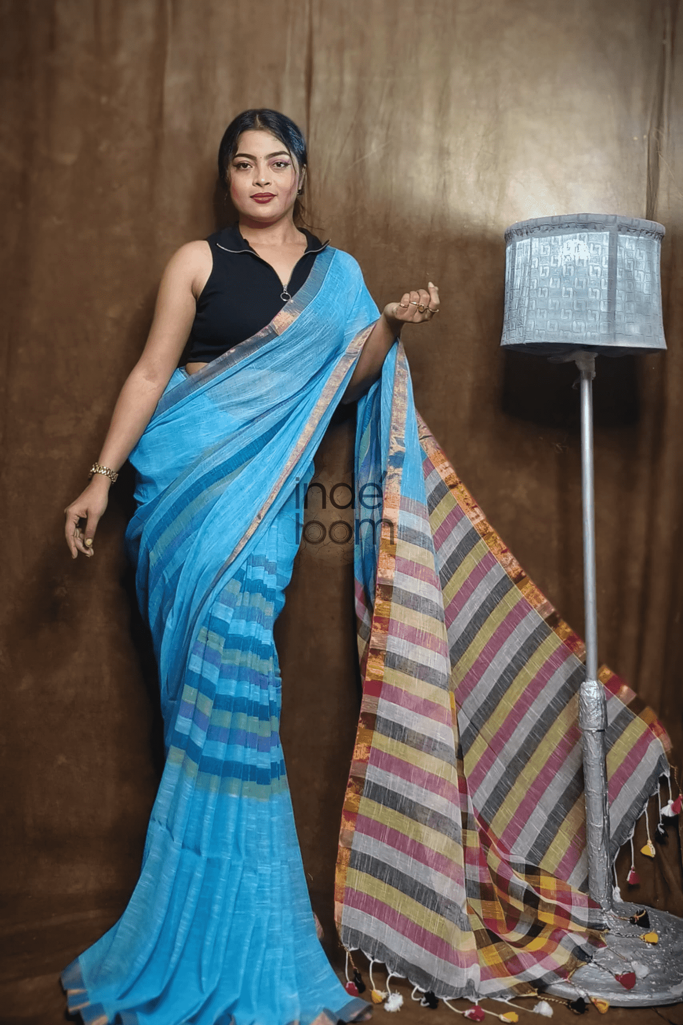 Handloom Linen Checks Saree with Indigo Blue-013 - indeloom