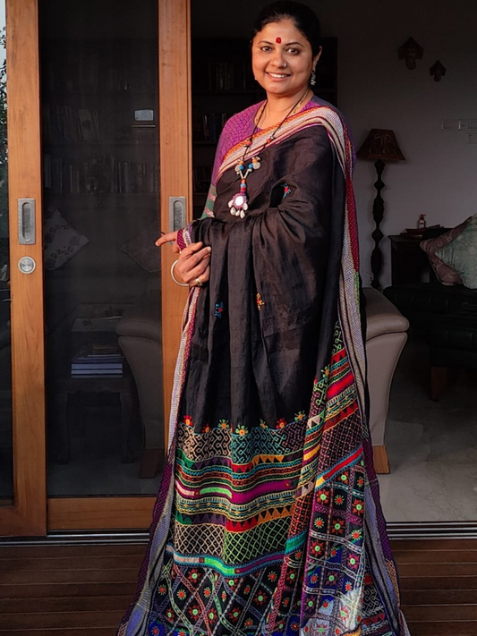 Space Black Ilkal Lambani Hand Embroidery Saree -055