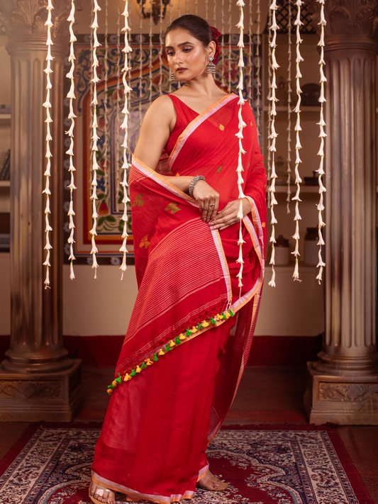 Handloom Mul Cotton Saree With Chilli Red - 052
