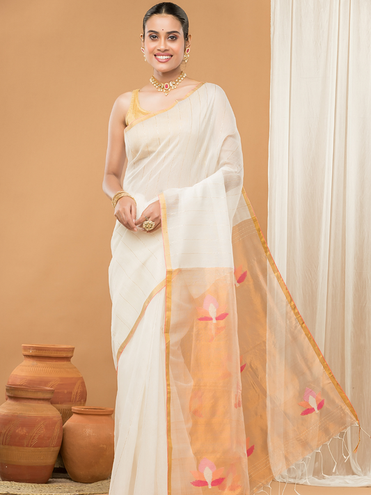 Tissue Muslin Jamdani Saree With Light white And Floral Prints-008