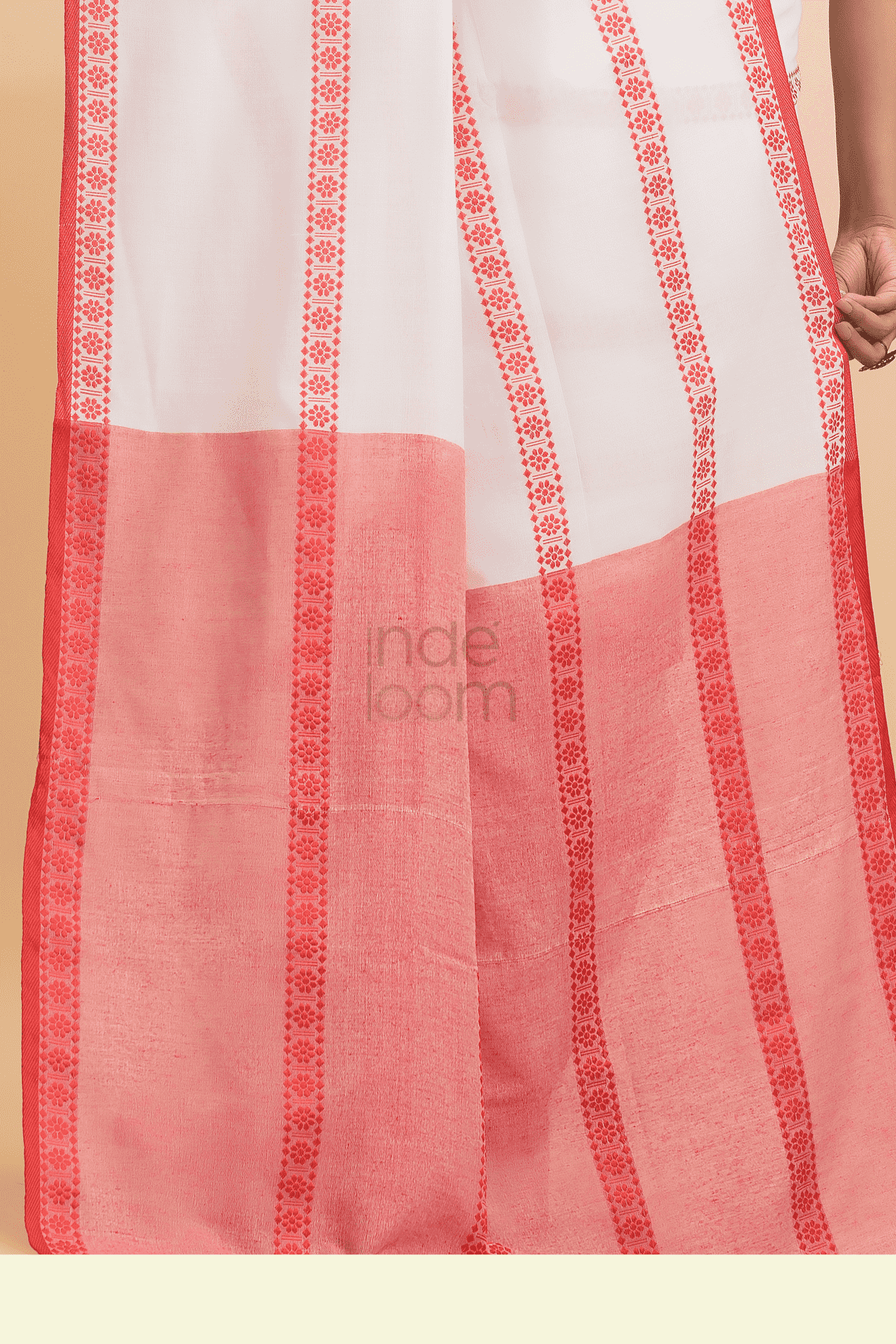 Dewali Saree Handloom Cotton White with Red Pallu-009 - indeloom