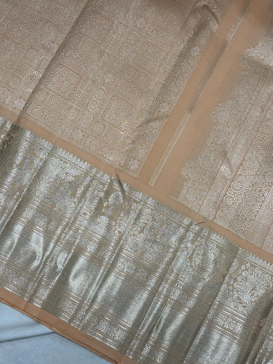 Pure Handwoven Gadwal Silk Saree-097