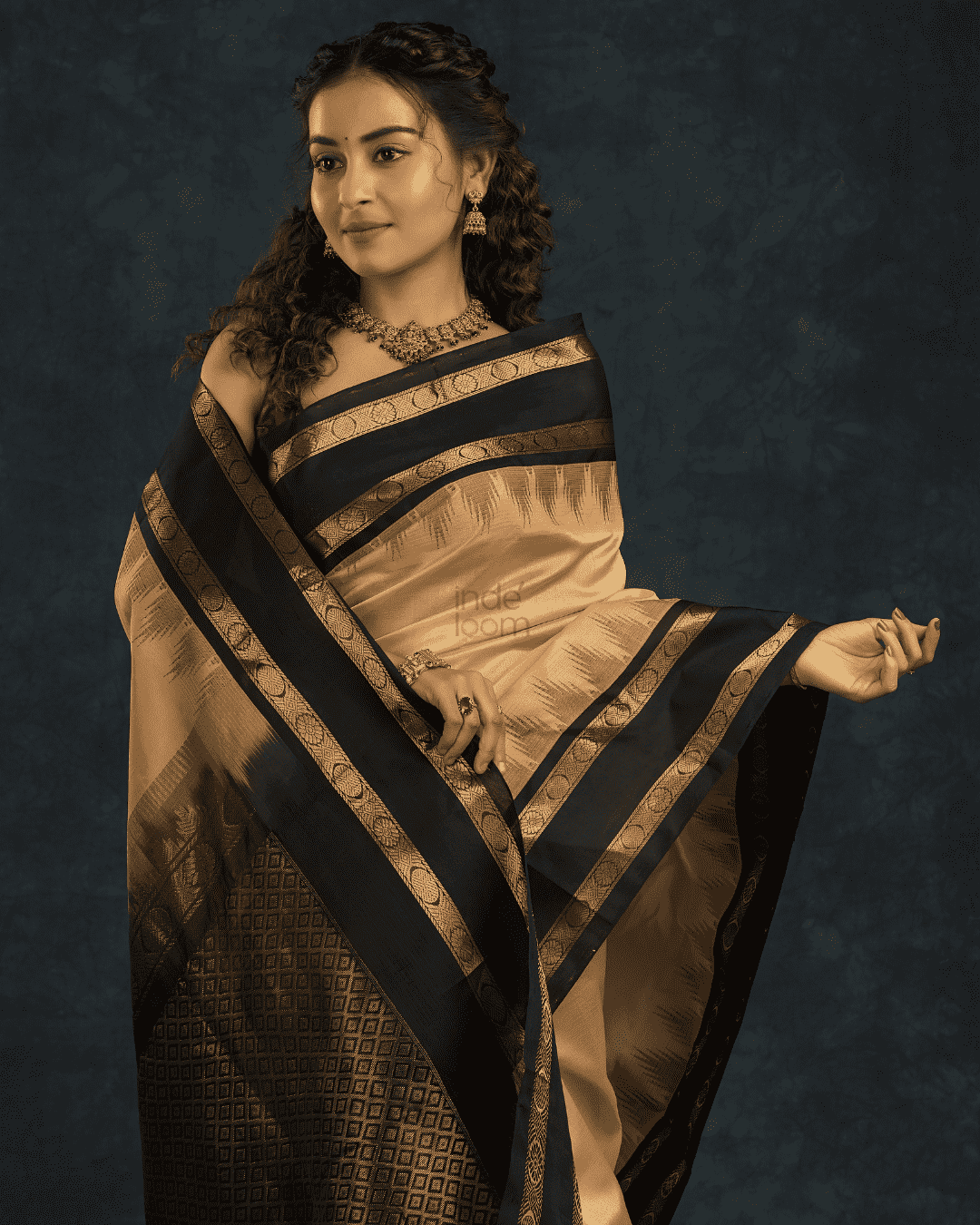 Pure handloom Korvai Silk Cotton Saree in Beige and Coal Black Pallu - 013