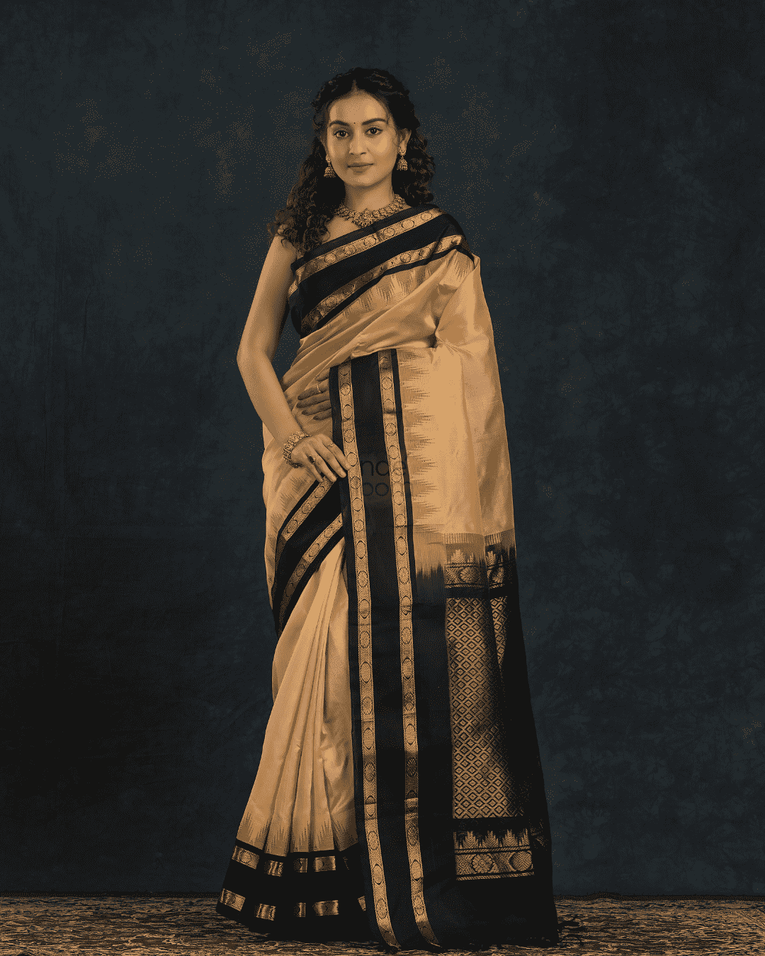 Pure handloom Korvai Silk Cotton Saree in Beige and Coal Black Pallu - 013