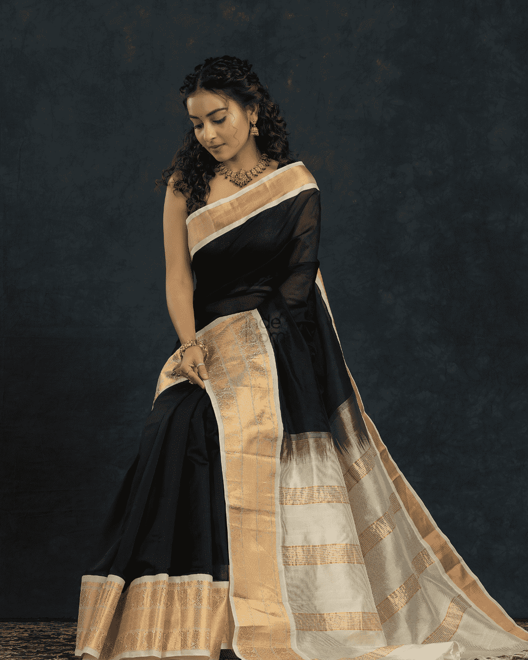 Pure handloom Korvai Silk Cotton Saree in Rich Black and White Border - 106