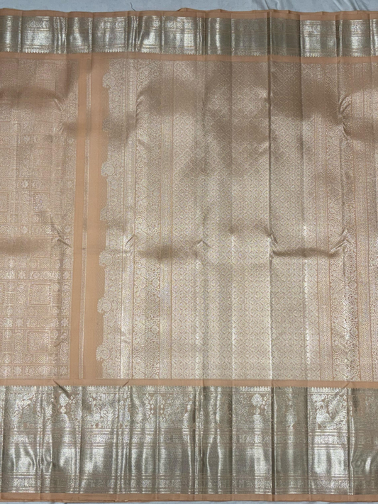 Pure Handwoven Gadwal Silk Saree-097