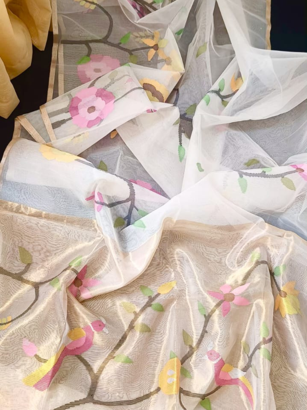 Handwoven Pure Jamdani Muslin Saree | Snow White