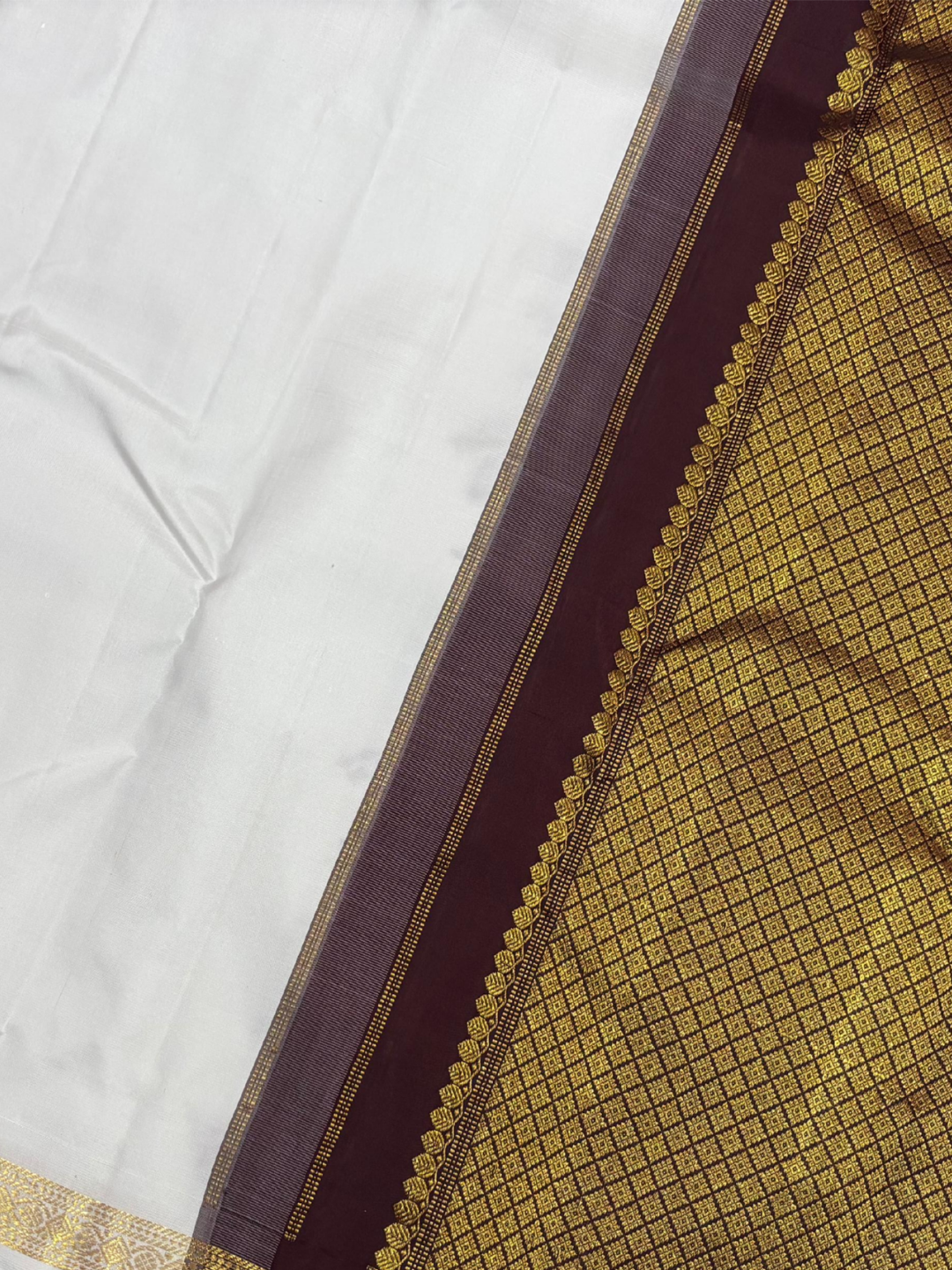 Handwoven Pure Gadwal Silk Saree | White