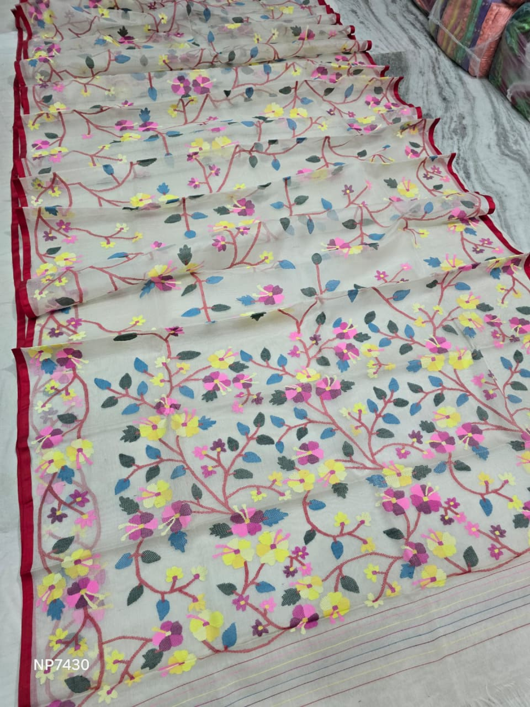 Pure Tantuj Muslin Jamdani Needle Work Handwoven Saree In Snow White - 157