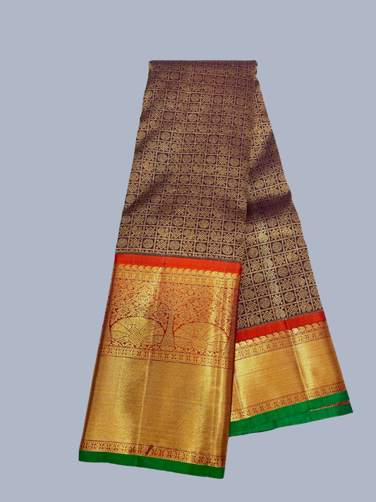 Pure Handwoven Gadwal Silk Saree in Plum Purpule - 007