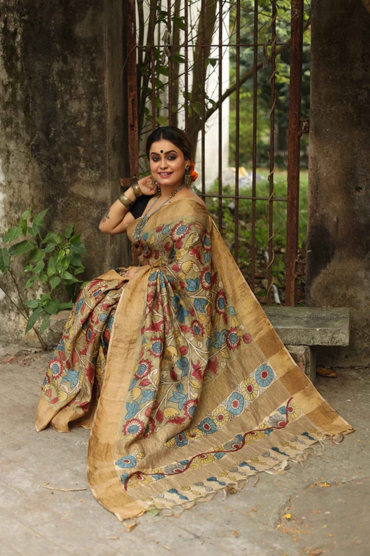 Traditional Handpainted Pen Kalamkari Tussar Silk Saree | Moss Green