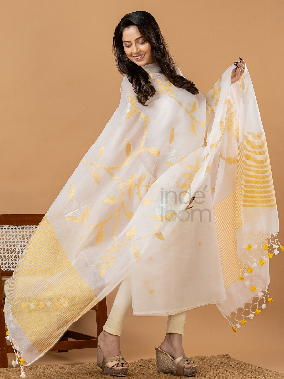 Handwoven Jamdani Muslin Kurti | White and Yellow | All-over Jamdani weaves with Floral border