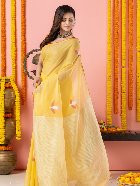 Handwoven Jamdani Muslin Silk Saree | Pale Yellow