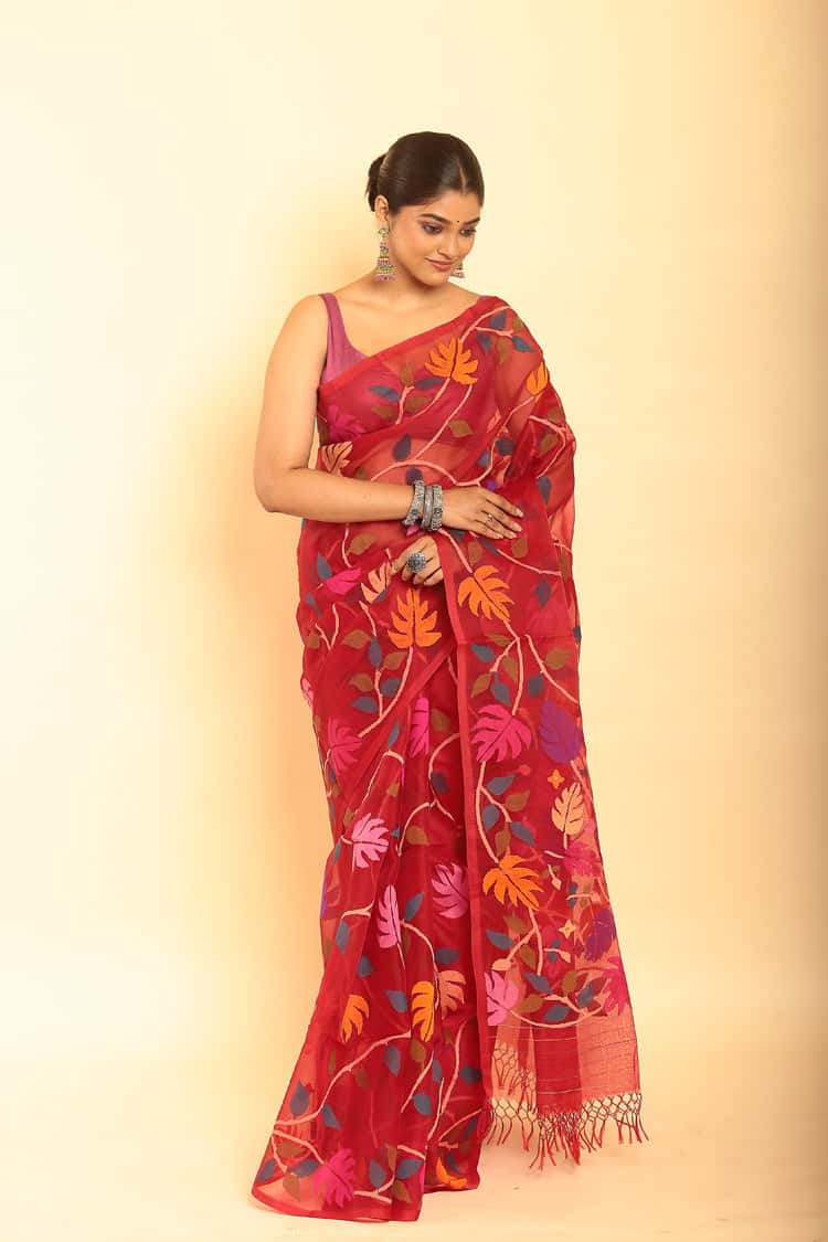Hand Made Muslin Jamdani Saree With Cherry Red - 060