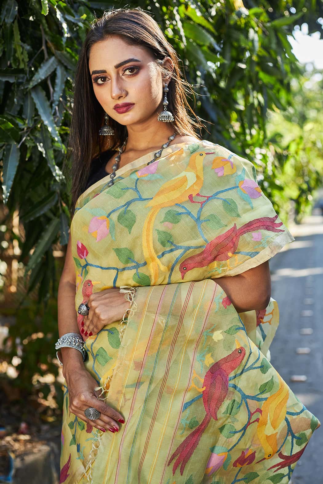 Lemon Yellow All Over Floral And Birds Jamdani Silk Saree(Pre-Order)-028 - indeloom