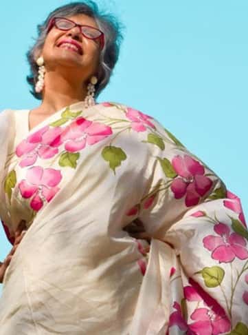 Pink Florals Garden on Ivory White Mulberry Silk Hand-painted Saree-003