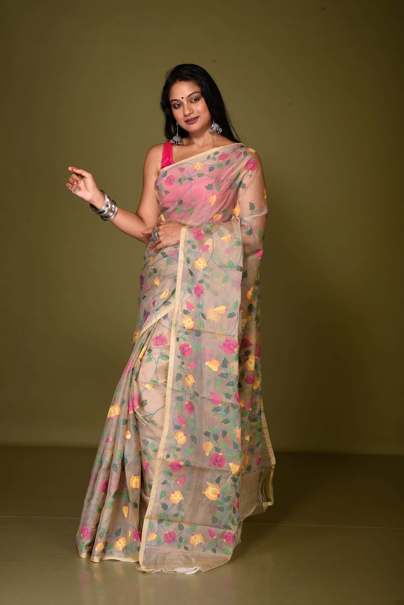 Mutlifloral Red Link Flower Handwoven Jamdani Saree -013