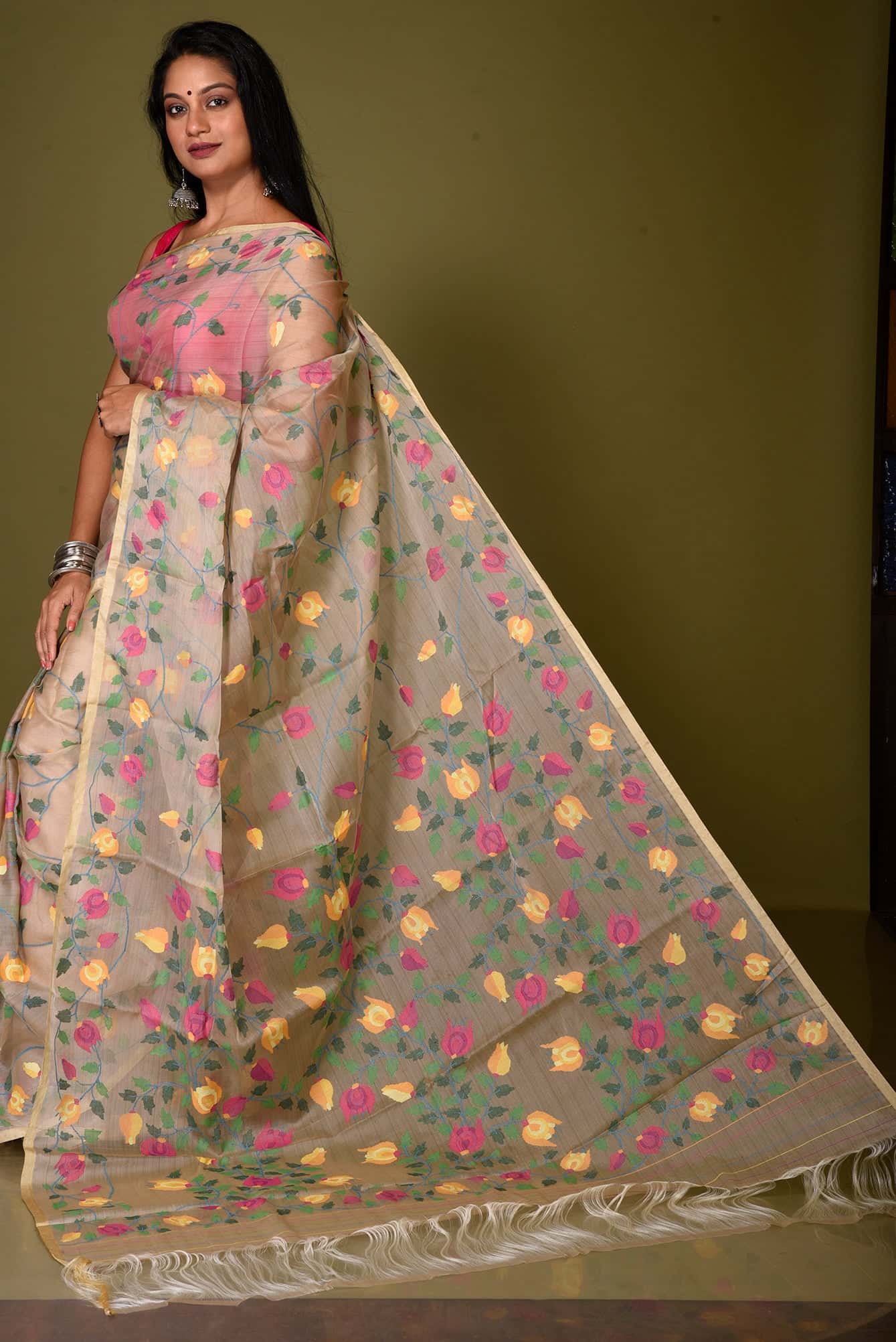 Mutlifloral Red Link Flower Handwoven Jamdani Saree -013