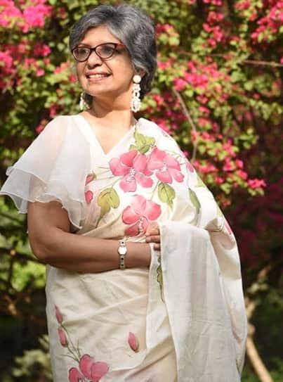 Pink Florals Garden on Ivory White Mulberry Silk Hand-painted Saree-003