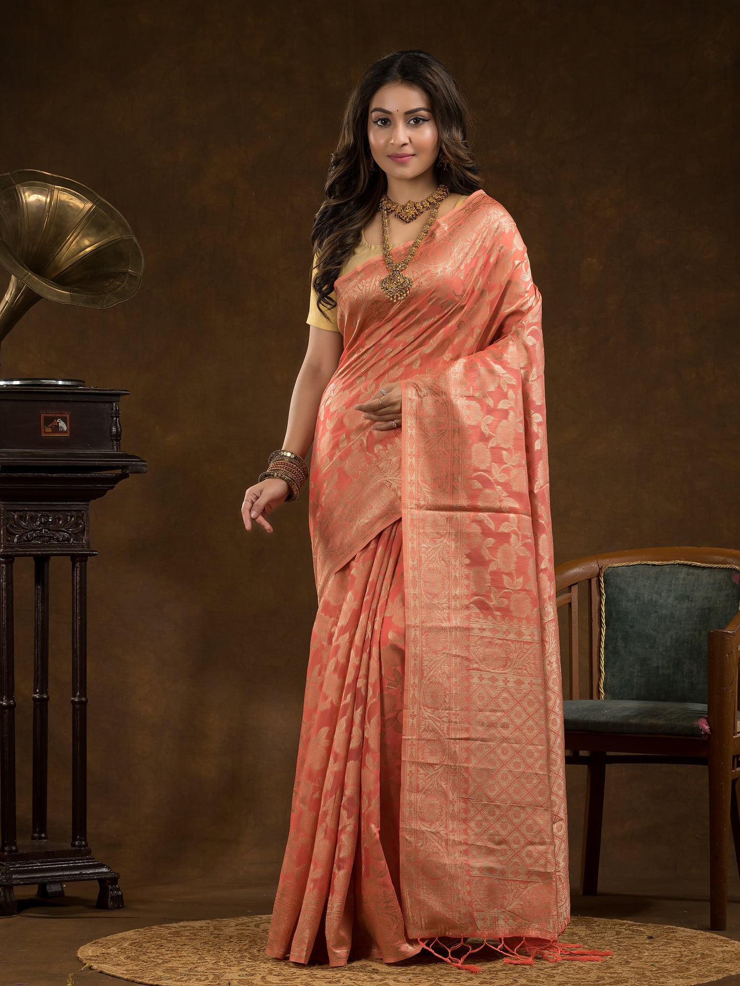 Floral woven design Silk blend Jacquard Saree | Pastel Red