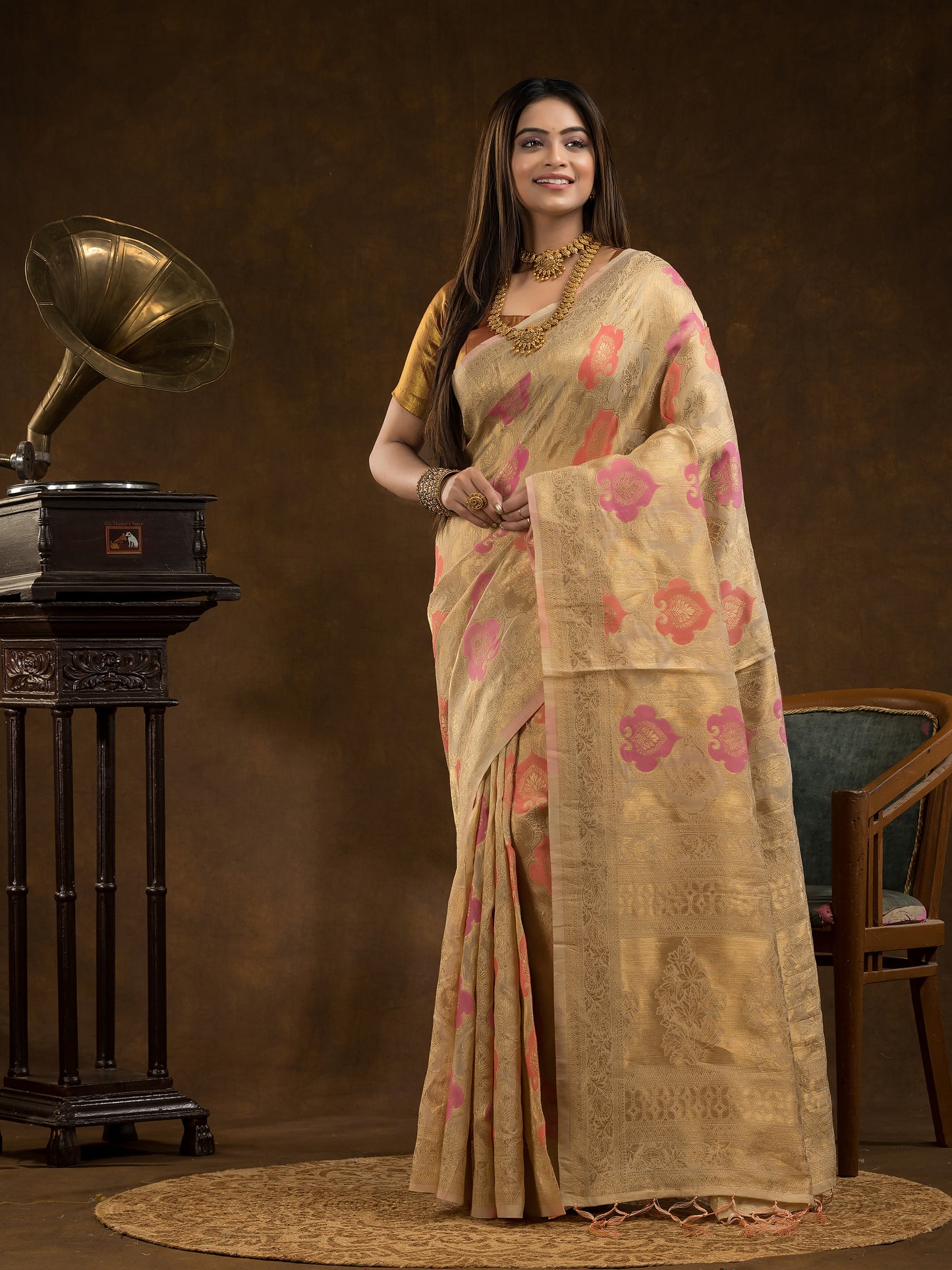 Floral woven design Silk blend Jacquard Saree | Desert Brown
