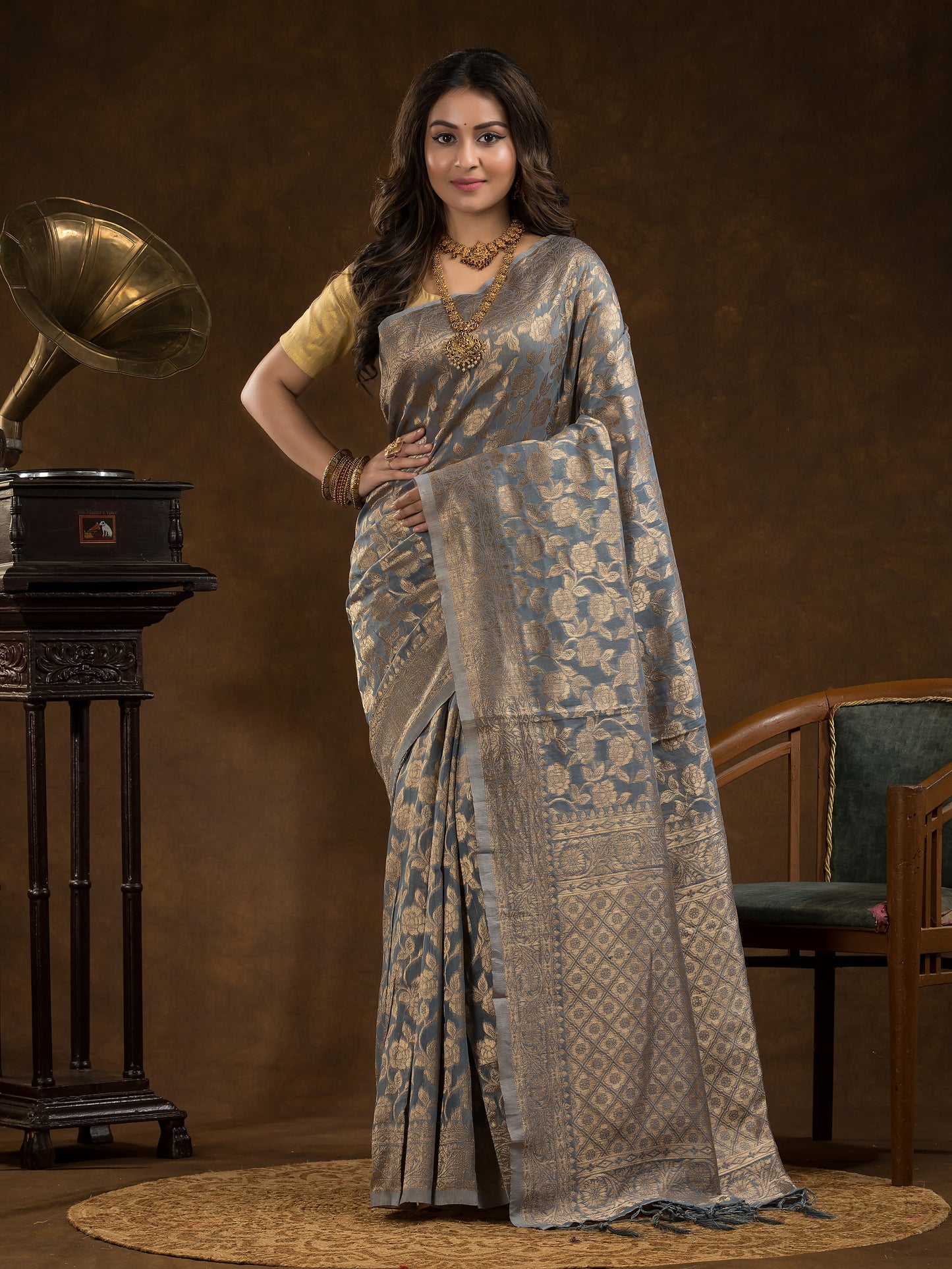 Floral woven design Silk blend Jacquard Saree | Steel Grey