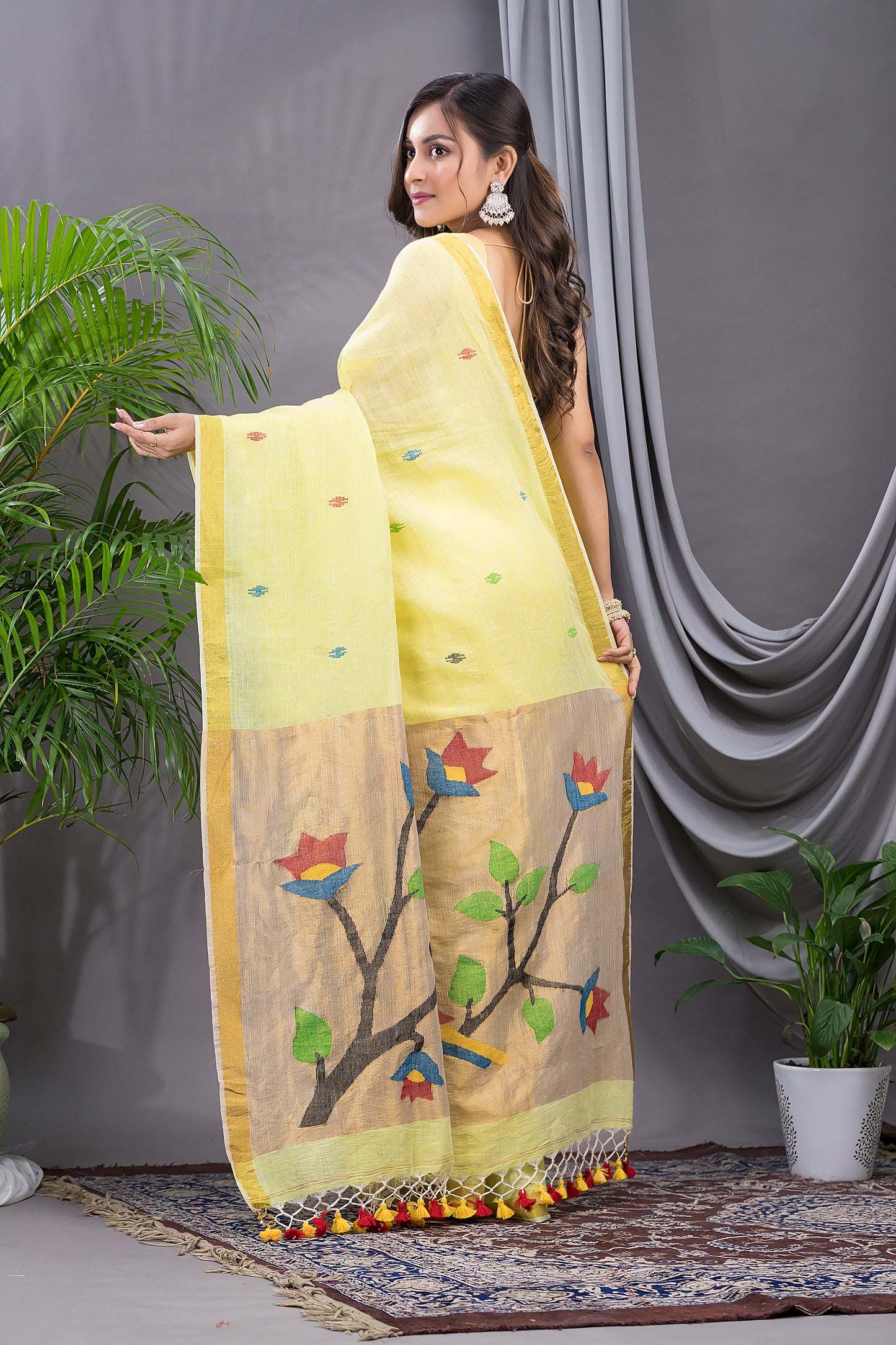 Handwoven Pure Jamdani Linen Saree  |  Sun Yellow