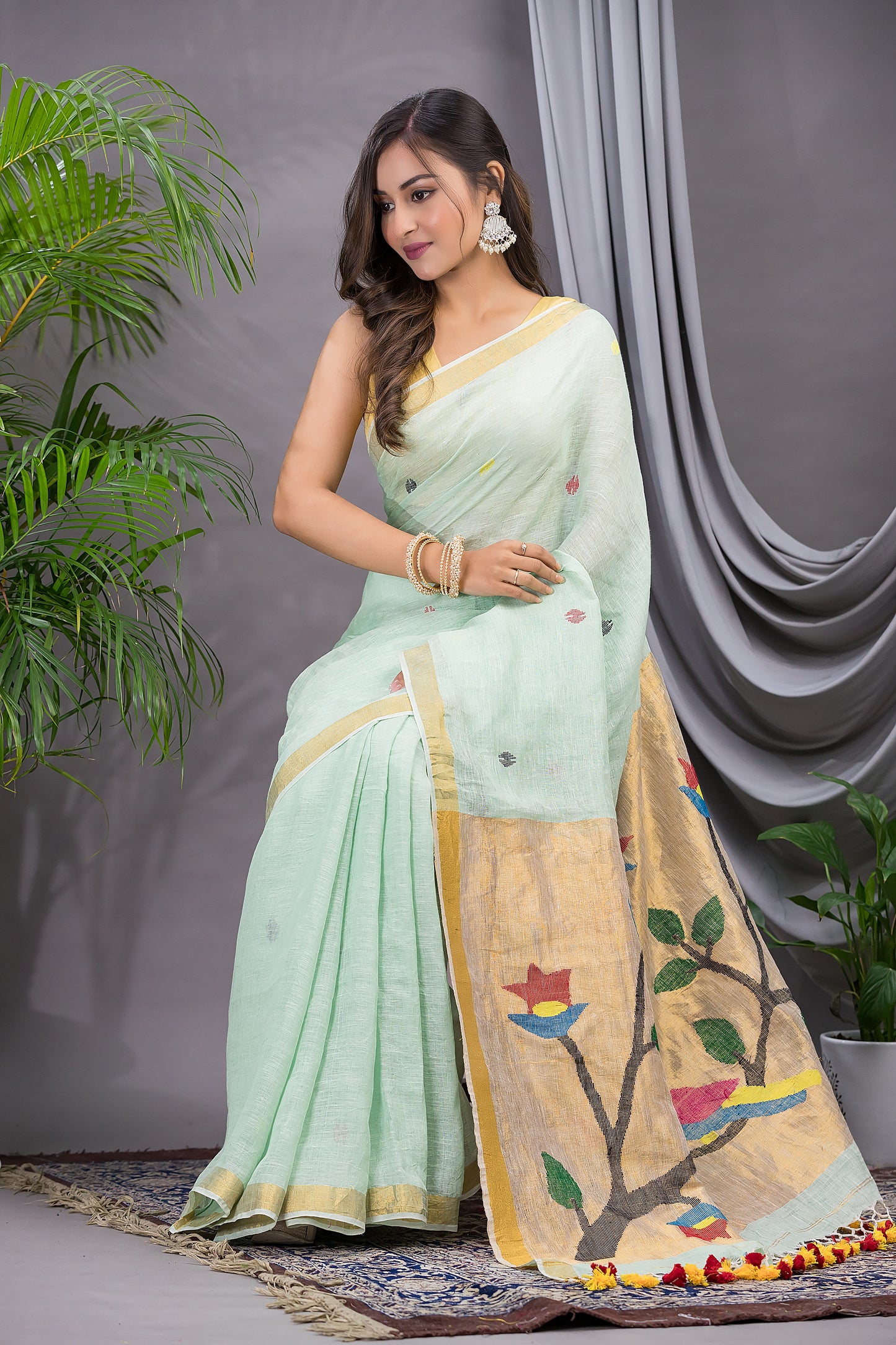 Handwoven Pure Jamdani Linen Saree  |  Sage Green