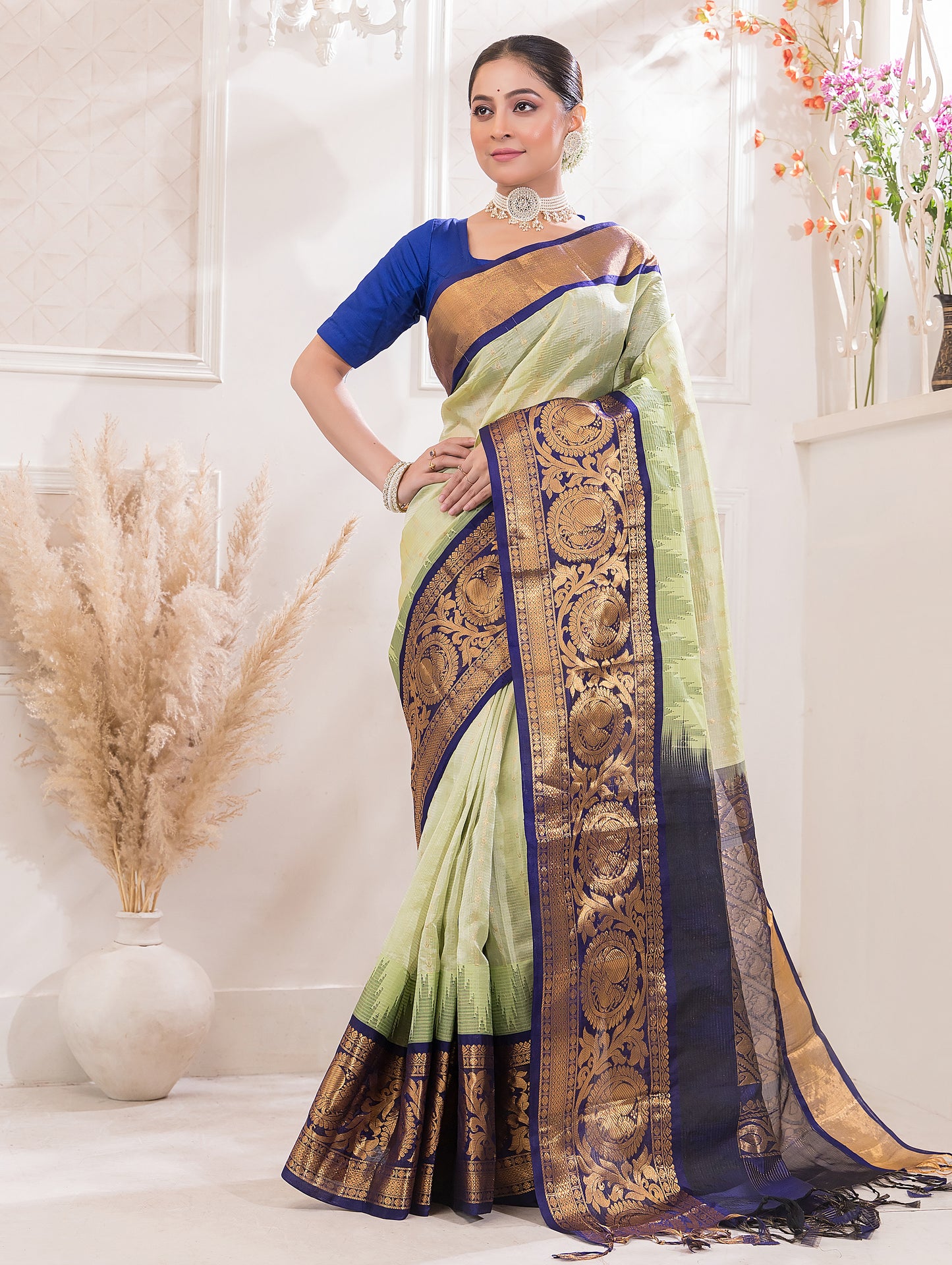 Handloom Korvai Silk Cotton Saree  |  Pistachio Green
