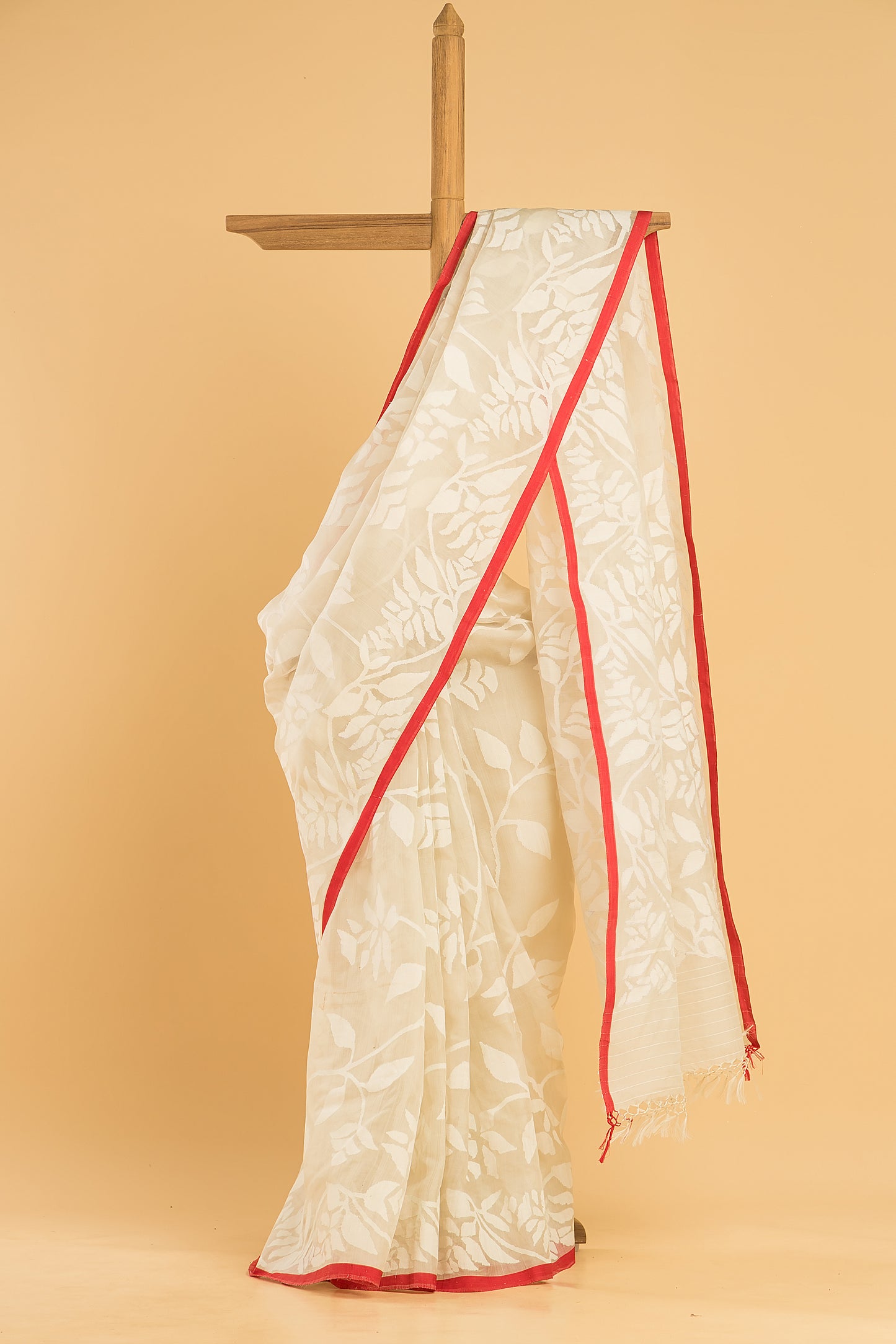 Hand Made Jamdani Saree With Powder White - 071