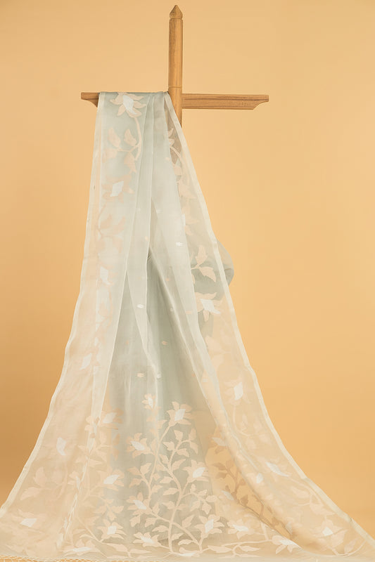 Hand Made Jamdani Saree With Light Green - 098