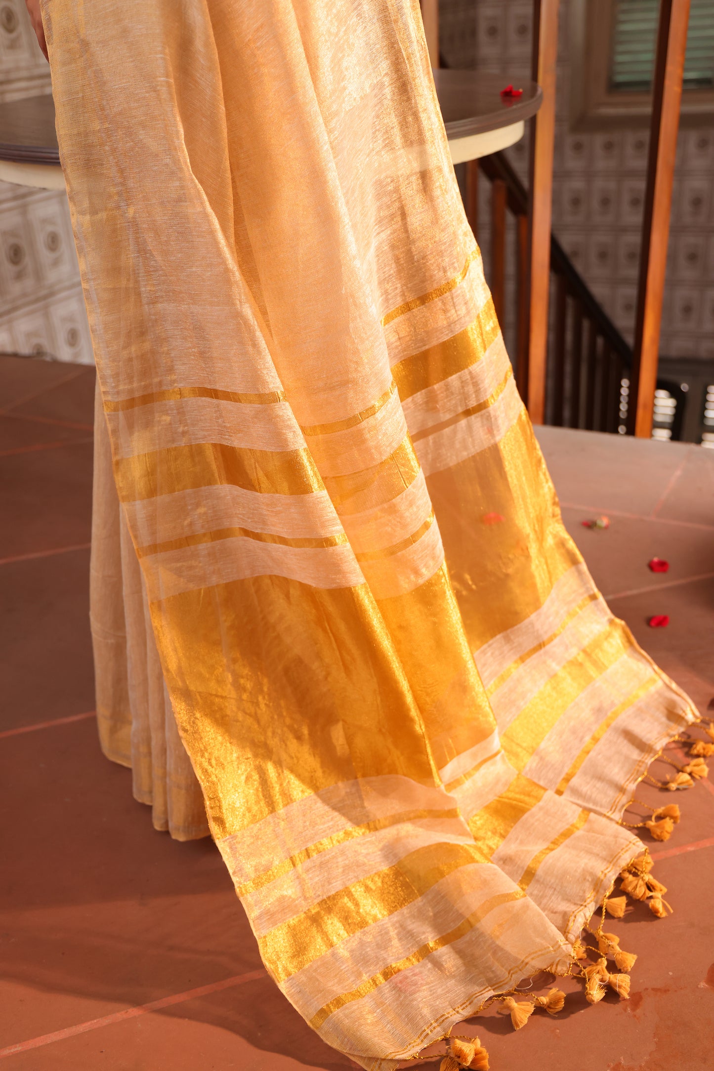 Golden Tissue Silk Saree in Linen White and Golden Pallu - 022
