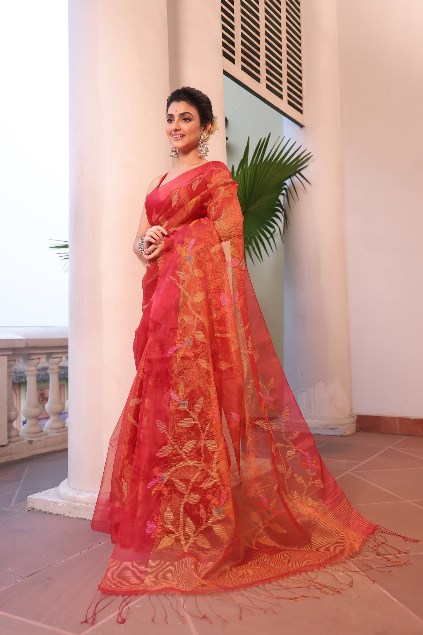 Classic Red Pure Hand Made Jamdani Saree - 093