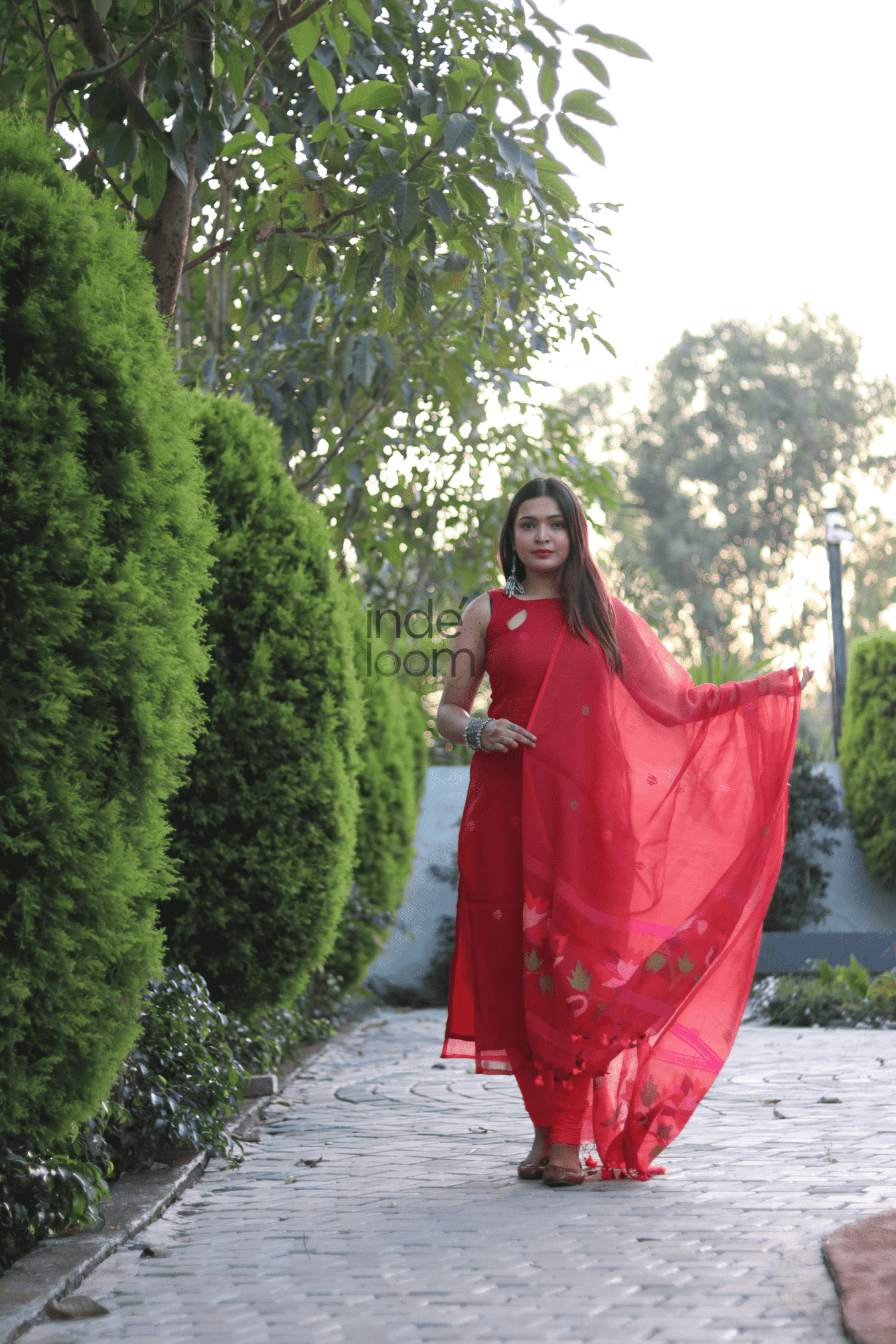 Imperial red Muslin Jamdani 2-Piece Set Kurti & Dupatta (UNSTITCHED) - 367 - indeloom