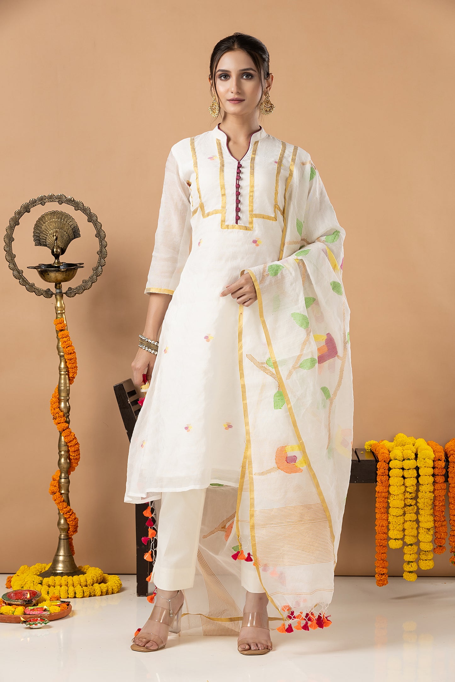 Handwoven Jamdani Muslin Unstitched 2-piece Kurti | White | Scattered Buttas with Floral border