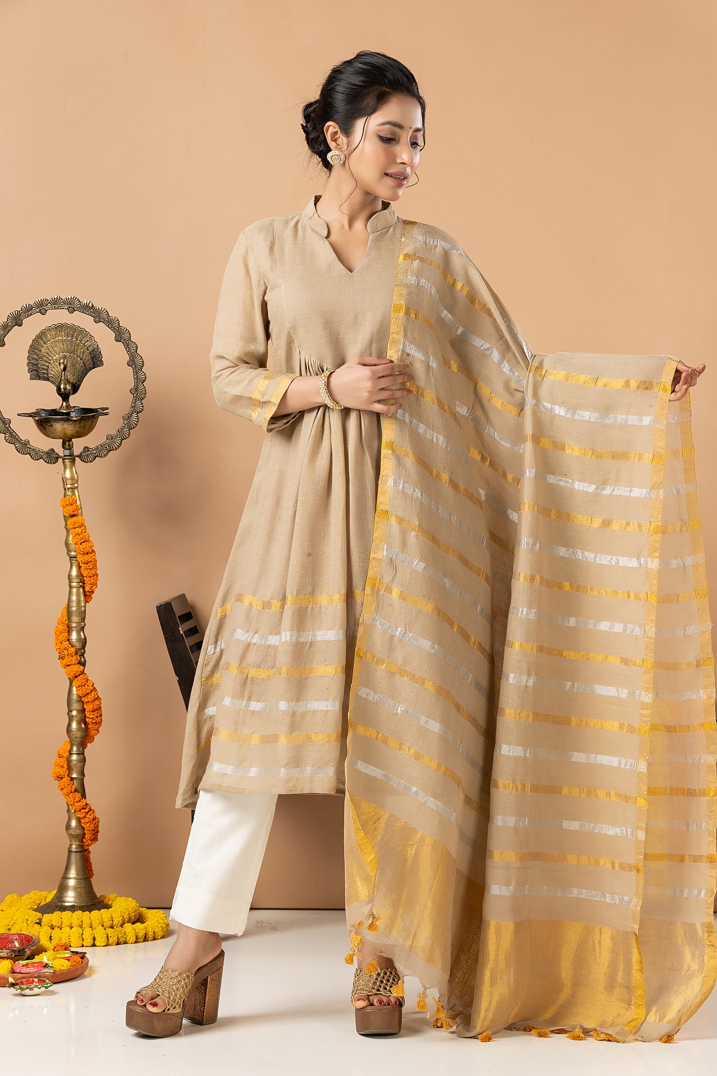 Handwoven Jamdani Linen Unstitched 2-piece Kurti | Beige | long Zari Lines with Long Zari Lines