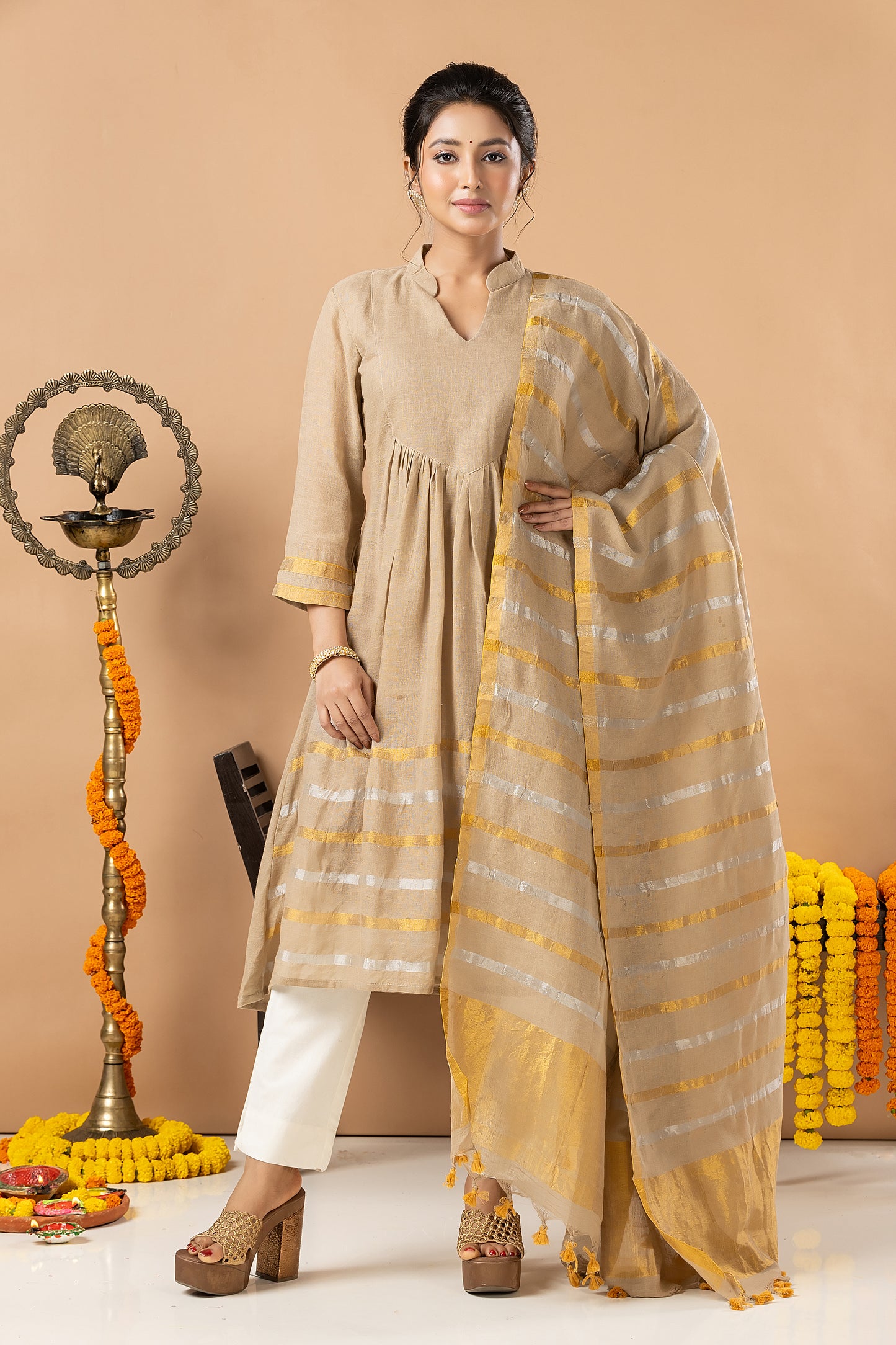 Handwoven Jamdani Linen Unstitched 2-piece Kurti | Beige | long Zari Lines with Long Zari Lines