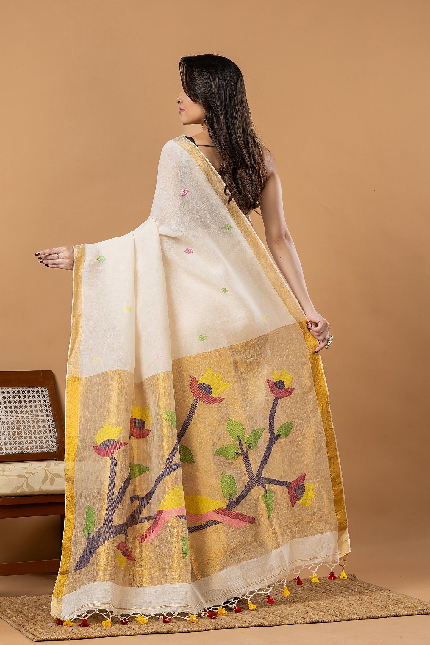 Handwoven Jamdani Muslin Saree | White and Gold | All-over Buttas with All-over Jamdani weaves