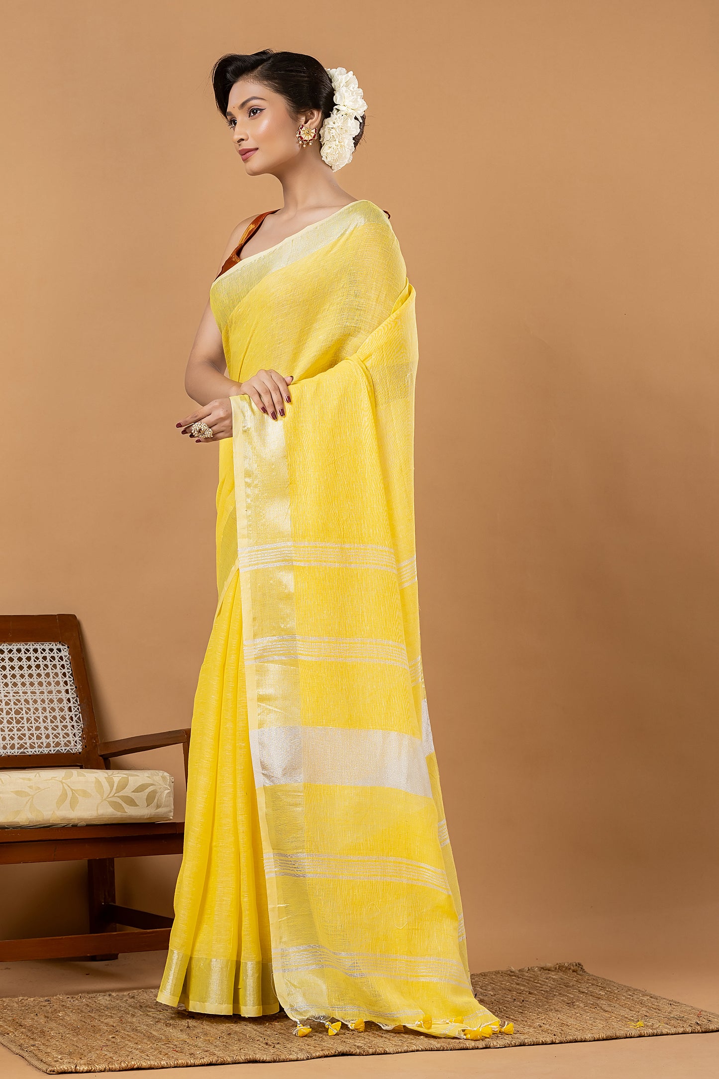 Pure Handloom Linen Saree | Yellow and White | Plain Body with Ribbon border