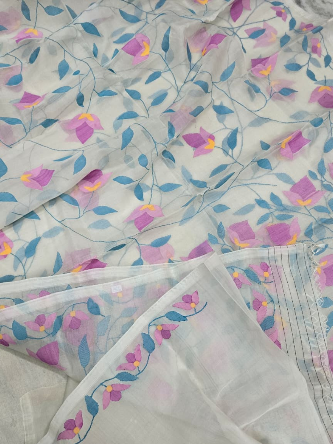 Hand Made Jamdani Saree With Chalk White - 183