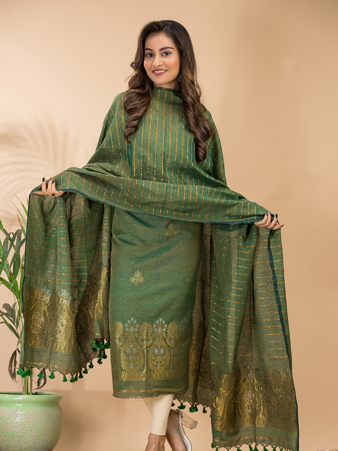 Forest Moss | Handloom Jamdani Linen Unstitched 2-Piece Kurti | Benaras Design